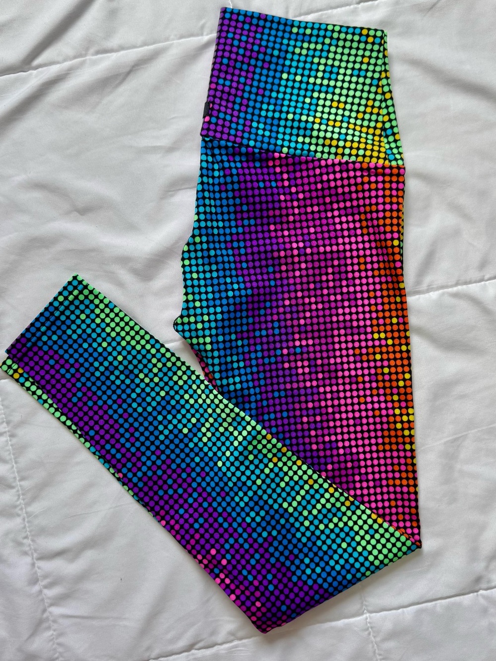 K-DEER DISCO BALL 🪩 Sneaker Length Rainbow Dot Leggings